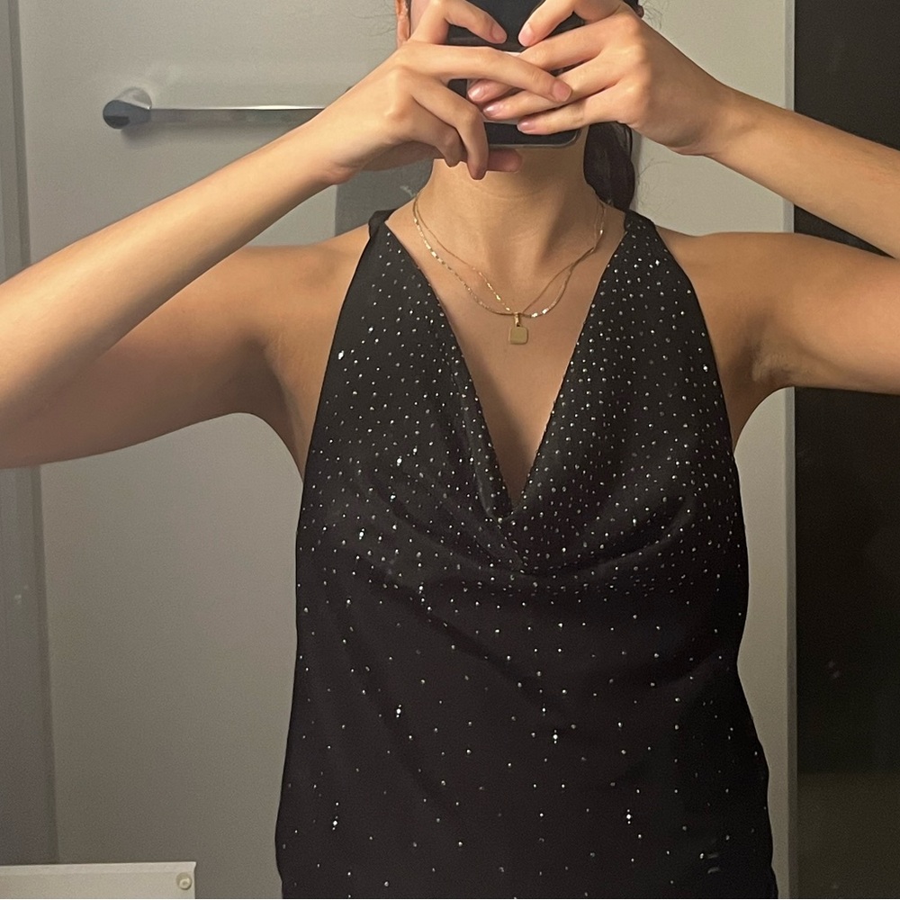 Shiny Black Top with multiple types of wearing Style